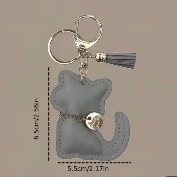 New Cat-Shaped Leather Keychain With Gold Accents - Picture 4 of 4